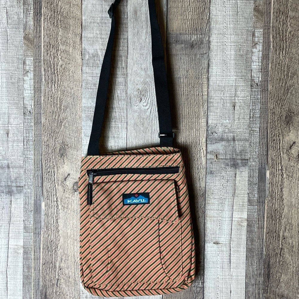 Kavu Crossbody Keeper Bag